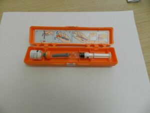 Orange glucagon injection kit